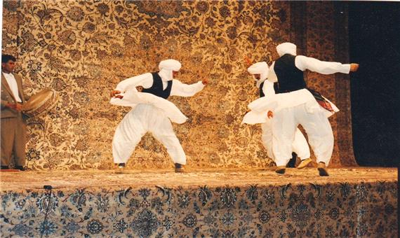 «فاروق کیانی» هنرمند برگزیده رقص آیینی تربت جام به عنوان گنجینه زنده بشری برگزیده شد