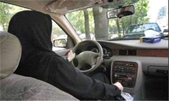 تاکسی بانوان موجب اشتغالزایی 500 خانم سرپرست خانوار شده است