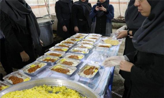 400 پُرس غذای گرم بین نیازمندان توزیع شد