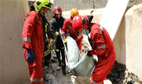 مرگ دلخراش کارگر جوان حین تخریب ساختمان 2 طبقه در مشهد