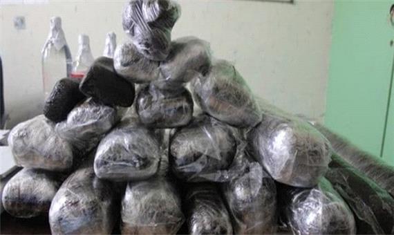 ناکامی قاچاقچیان مواد مخدر و کشف 40 کیلوگرم تریاک با هوشیاری مرزبانان تایباد