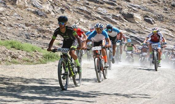 برگزاری مسابقات دوچرخه‌سواری کوهستان در طرقبه خراسان رضوی