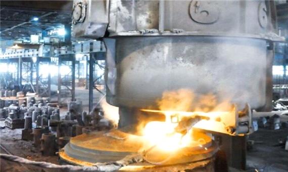 شمش سنگین 95 تن فولادی در مجتمع صنعتی اسفراین ریخته‌گری شد