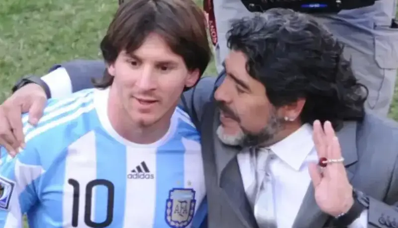 مسی: کاش مارادونا جام قهرمانی را به من می‌داد