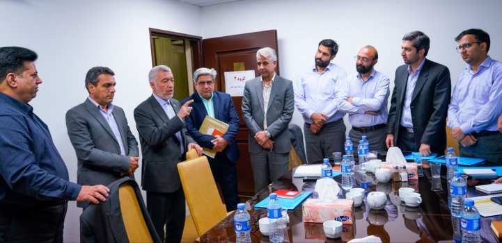 برگزاری کارگاه‌های تخصصی قطب‌های آموزشی خراسان رضوی با هدف ارتقای توانمندی مدیران ادارات آموزش و پرورش استان