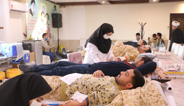 اهدای خون ۱۰۰ نفر از پرسنل هوانیروز مشهد