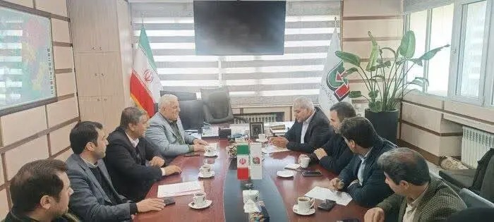 پیگیری تأمین ۳۰۰ تن قیر برای تکمیل کمربندی جمهوری اسلامی شهرستان تایباد