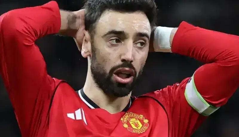 بمب کاپیتان یونایتد: می‌خواستند من را بفروشند!