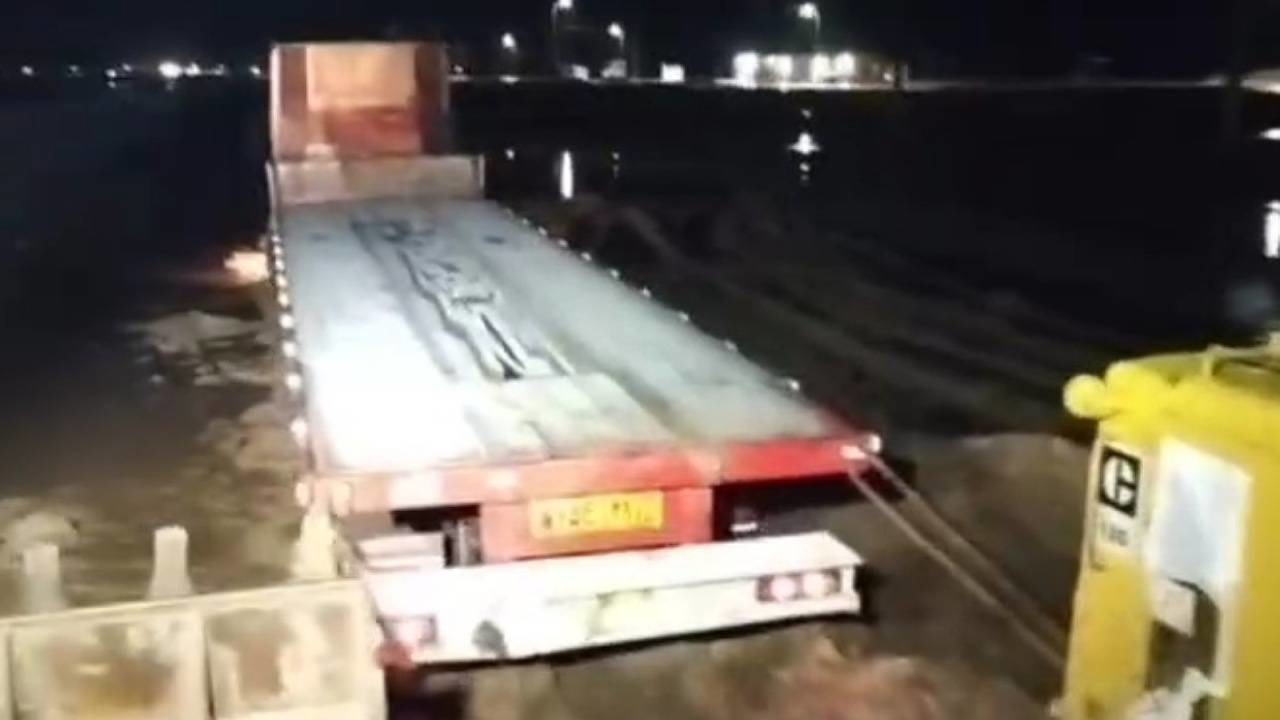 امدادرسانی به ۱۳۷ راننده ایرانی  گرفتار در شرایط نامساعد جوی در گمرک افغانستان