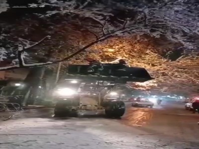 شیوۀ عجیب برف‌تکانی در شاندیز