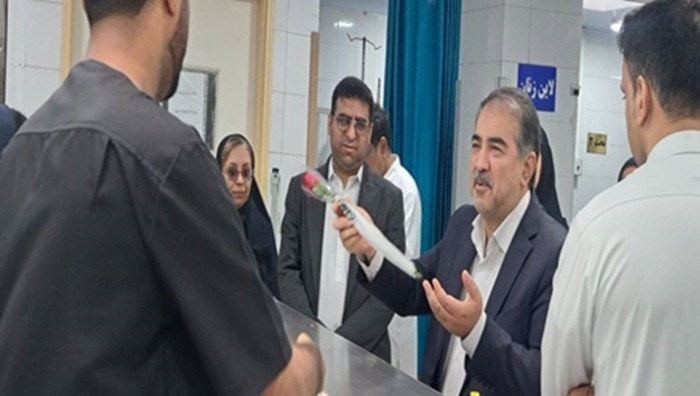 پرستاران در همه شرایط با تعهد در کنار بیماران حضور دارند