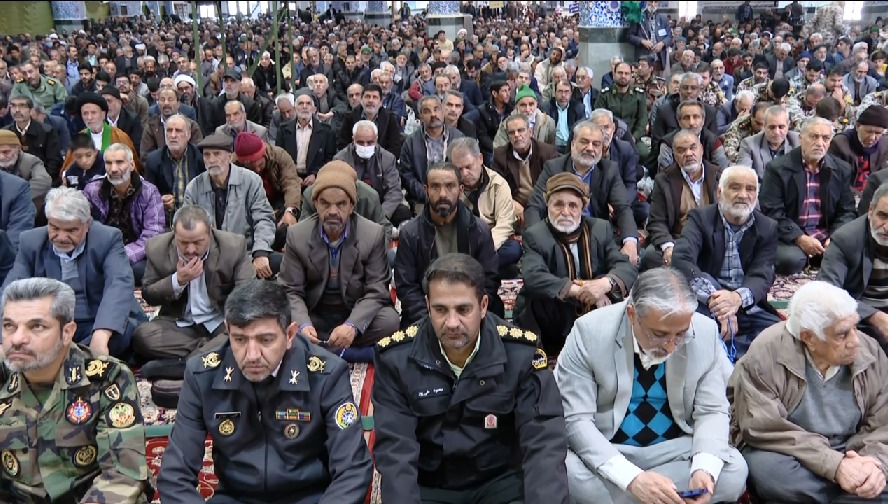 اصلی‌ترین راهبرد دشمن، جداسازی جامعه از ولی الهی با ابزار دروغ است