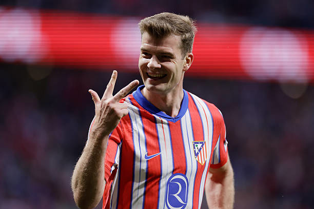 تهدید بارسا: ستاره اتلتیکو به حریف محبوبش رسید