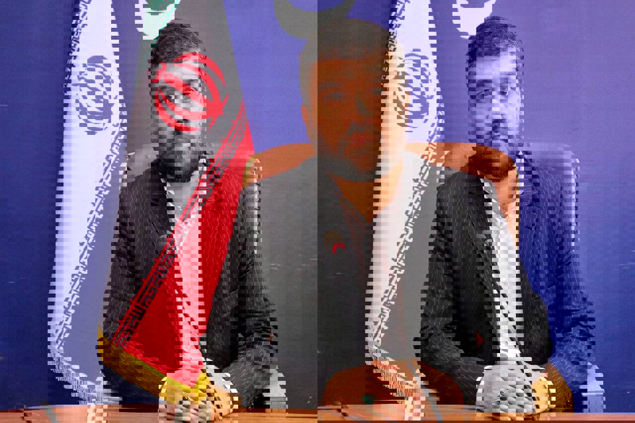 مردم بجنورد در پیروی از فرمان رهبر انقلاب میدان آمدند