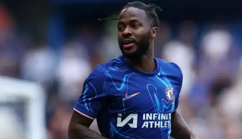 استرلینگ بالاخره تیم پیدا کرد