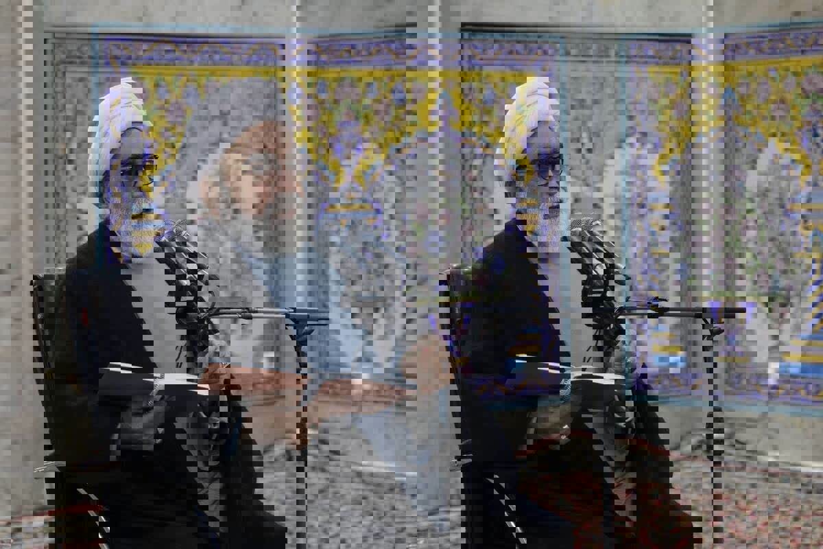 روحانیت در خط مقدم دفاع فکری و فرهنگی از انقلاب هستند