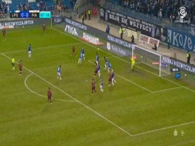 گل و پاس‌گل، علی قلی خوش می‌نوازد