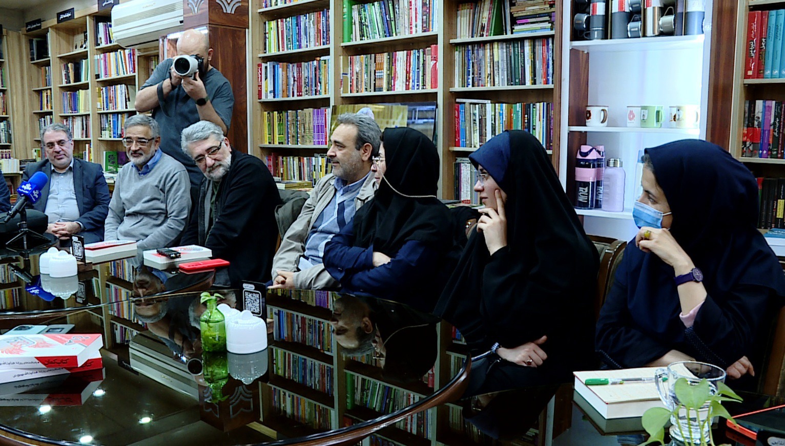 «کمان» روایت  هشت سال یادداشت روزانه است