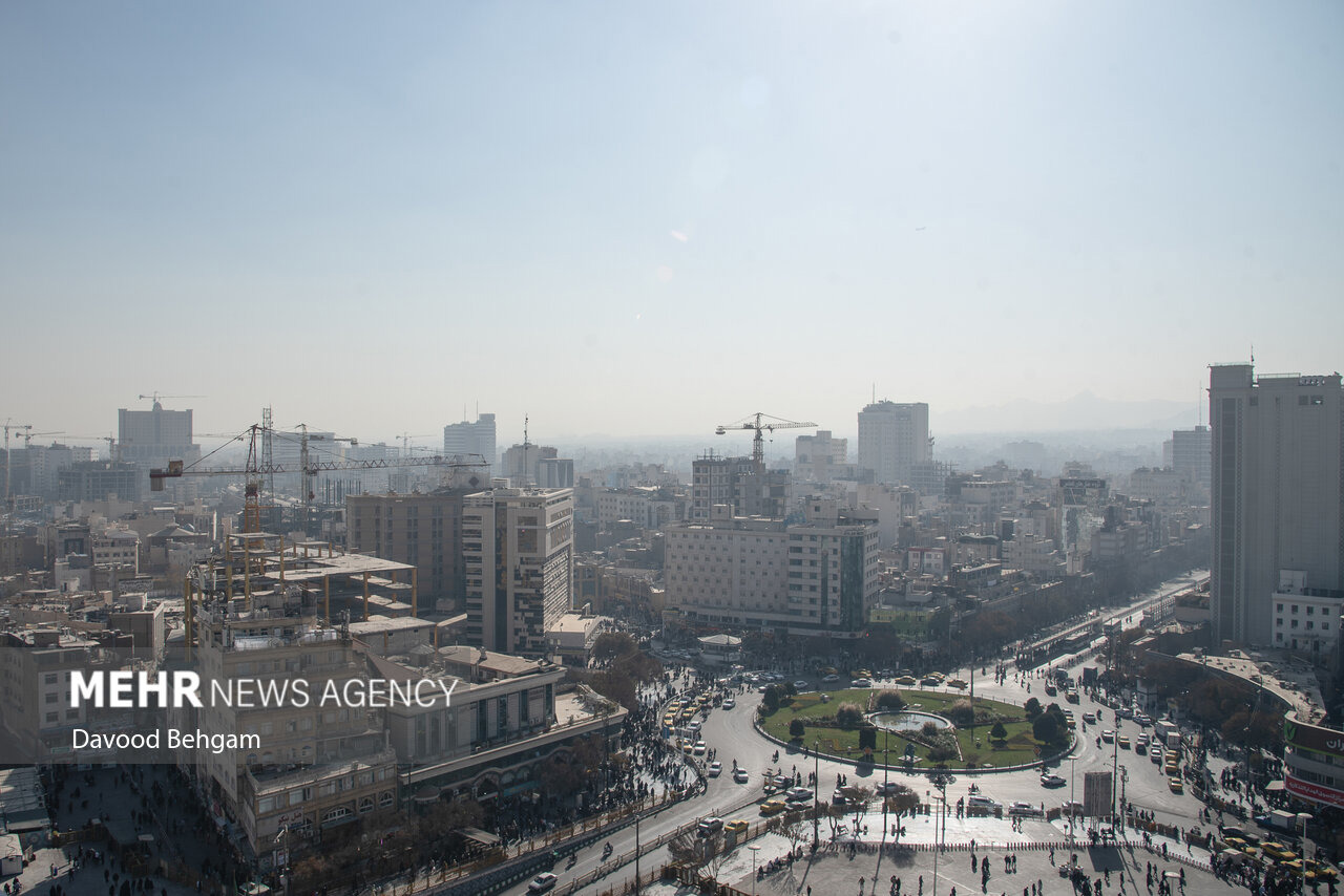 وضعیت هوا در تمام مناطق مشهد قرمز است