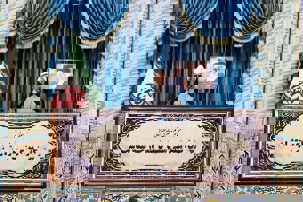 نوری: مسئولین با تکیه بر حمایت ملت در برابر فشارها ایستادگی کنند