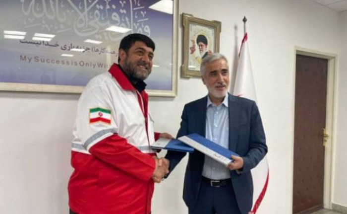 هم‌افزایی در خدمت سلامت با امضای تفاهم‌نامه برای تأمین دارو در شرایط بحرانی