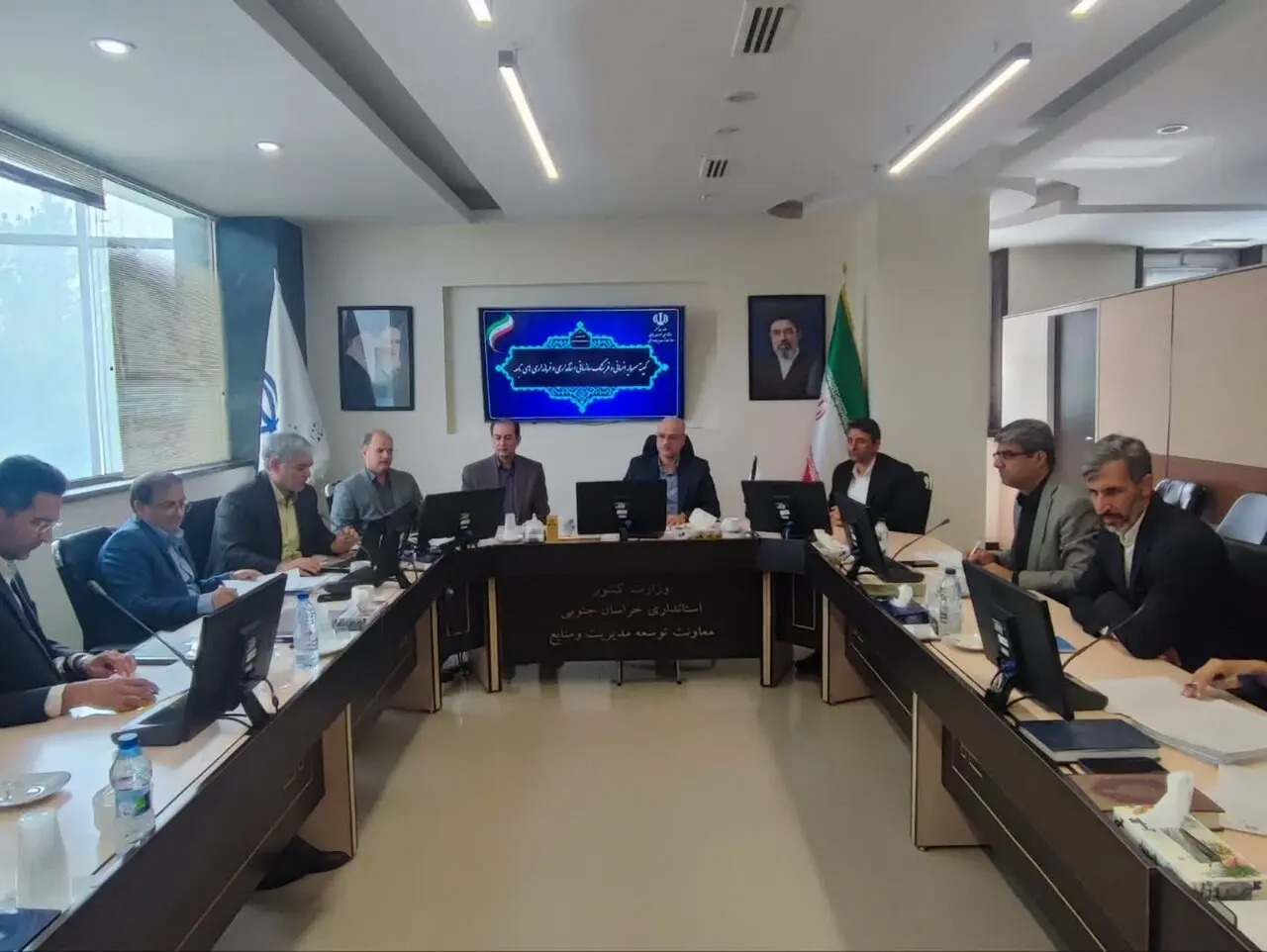 تأکید بر عدم برگزاری جلسات در زمان اوج مصرف انرژی