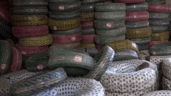 ضربه تعزیرات حکومتی به شبکه نگهداری کالای غیرمجاز در گناباد