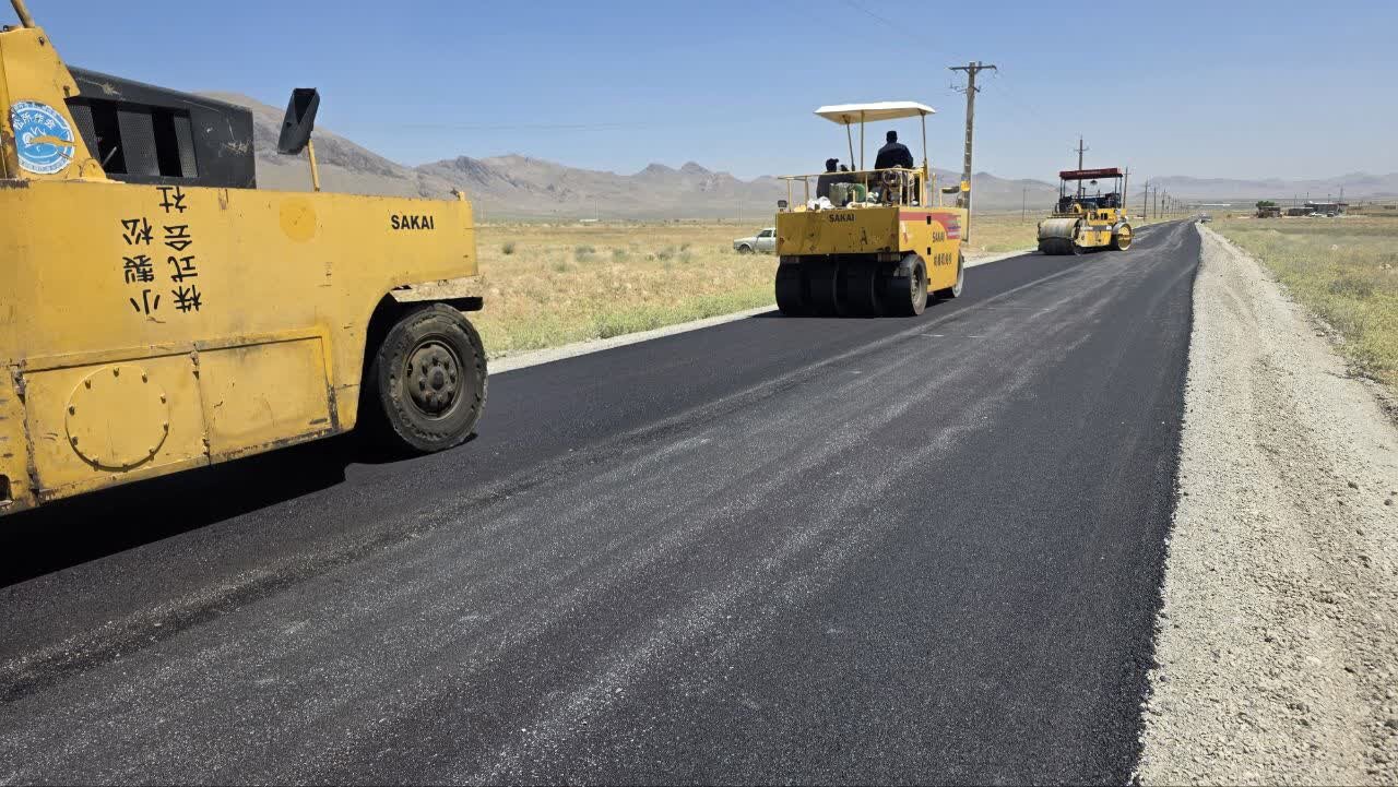 تقویت شبکه راه‌های روستایی خراسان جنوبی؛ ۱۸۱ کیلومتر راه در دست احداث