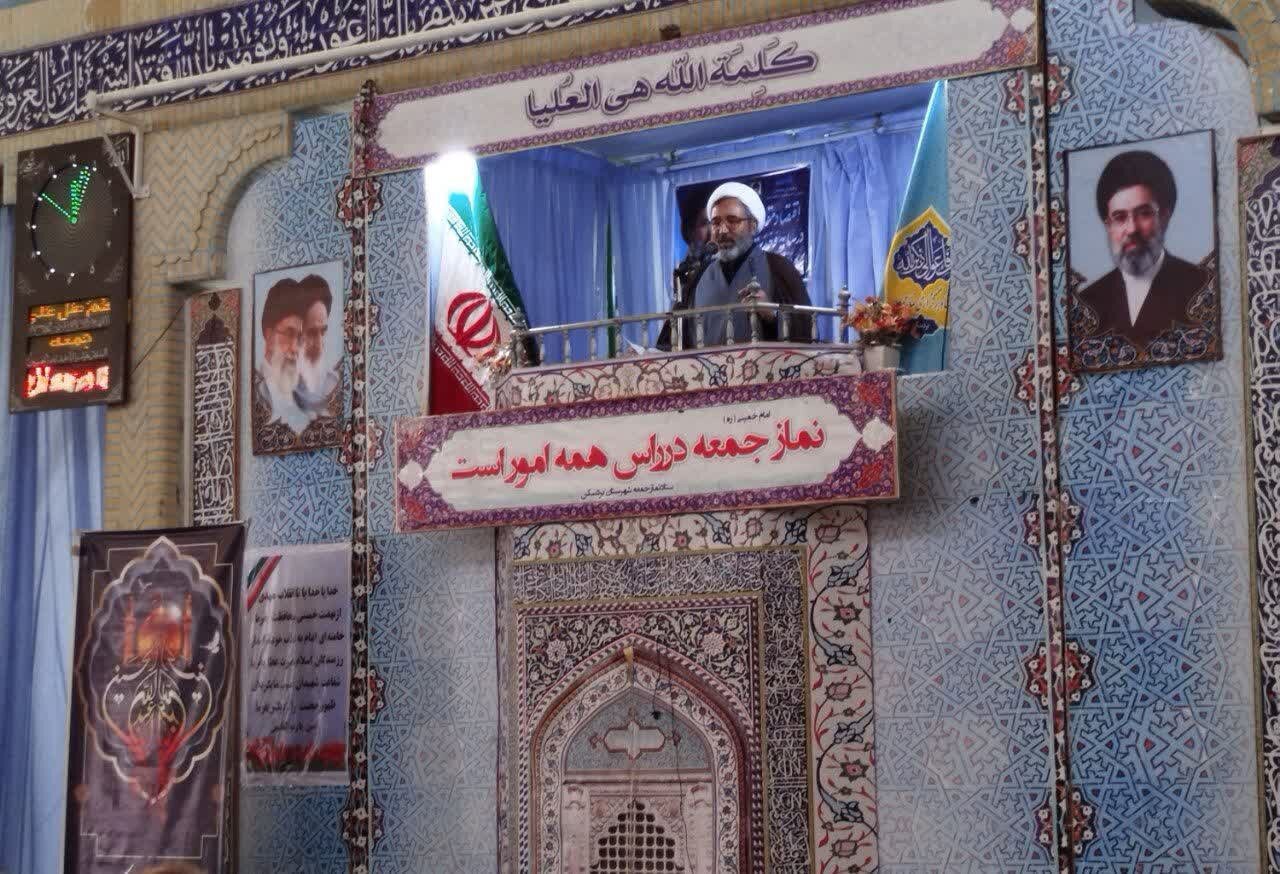 مجالس حسینی باید محل ترویج بصیرت و مبارزه با استکبار باشد