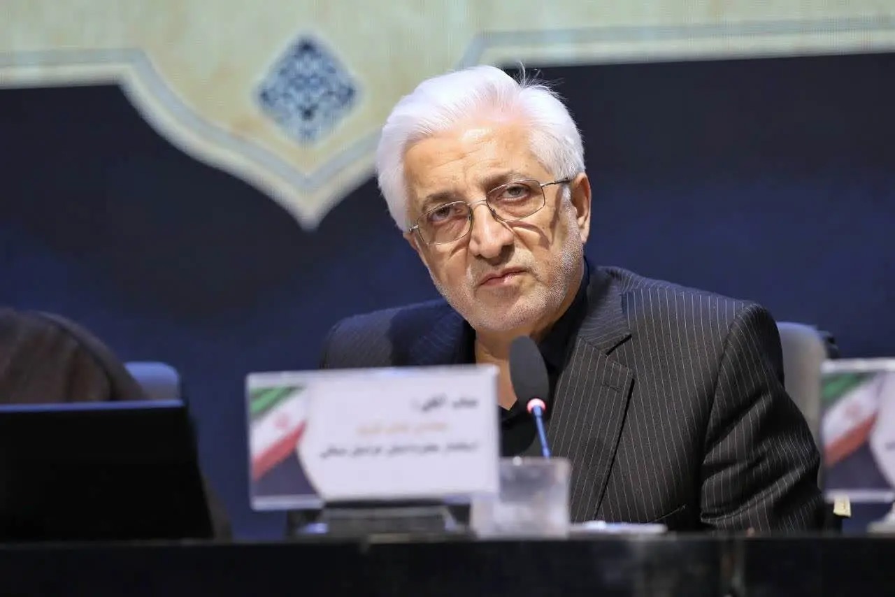 مشکلات فعالان اقتصادی را گام به گام حل خواهیم کرد
