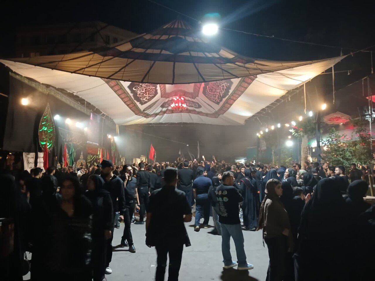 ۲۶ سال خدمت بی‌وقفه به عزاداران حسینی در موکب جنت الحسین(ع) مشهد