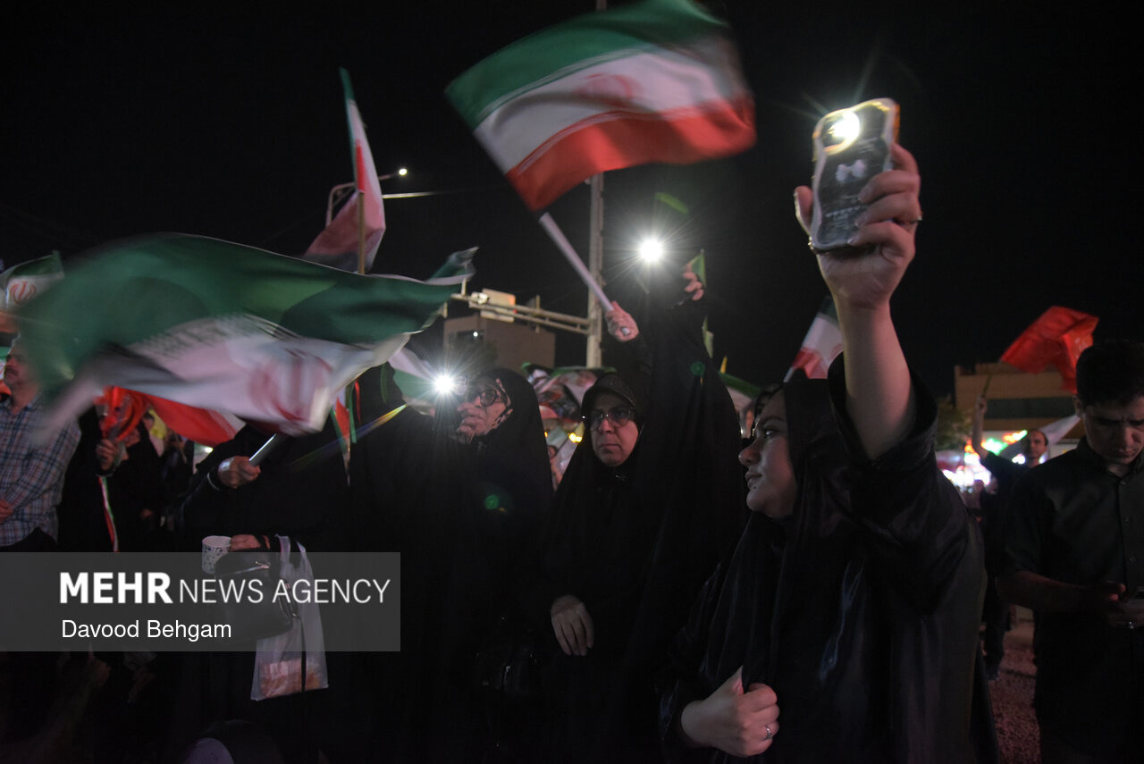 میدان داری مشهدی ها در یکصدو هجدهمین شب در خیابان‌ها