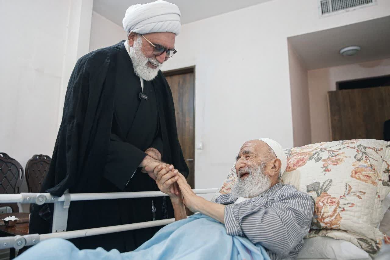 عیادت آیت الله مروی از حجت‌الاسلام راشد یزدی