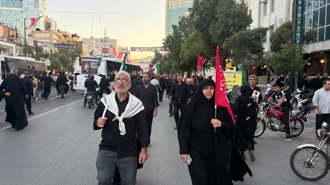خیابان امام رضا(ع) مشهد میعادگان عاشقان سیدعلی خامنه‌ای