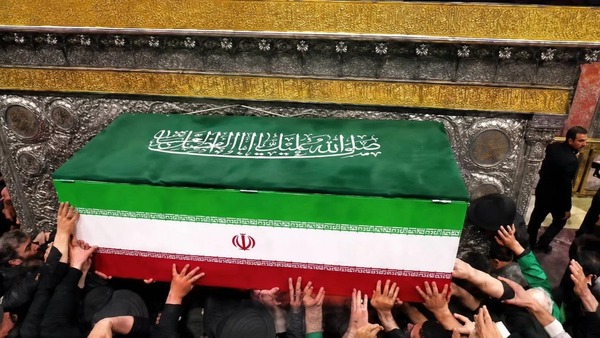 آخر رسید مشت گره کرده بر ضریح