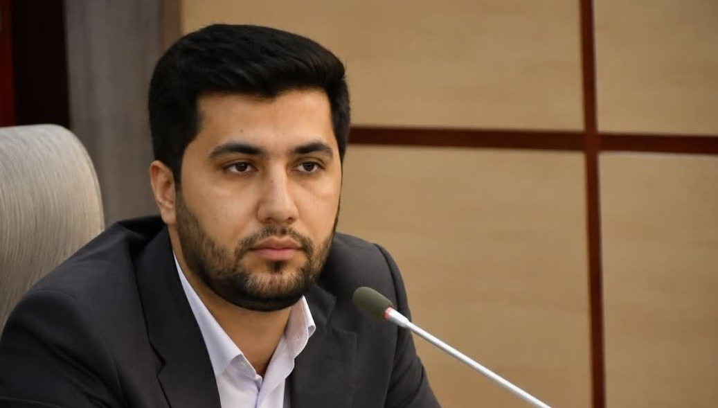 شناسایی و قطع انشعابات غیرمجاز آب در زیرکوه