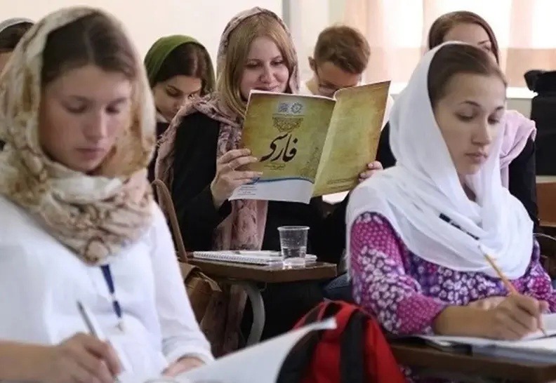 فارسی آموزی در دیگر نقاط جهان