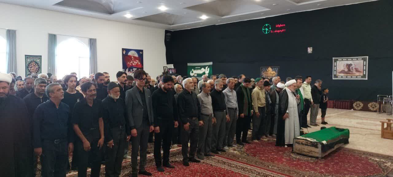 تشییع و خاکسپاری مادر شهید جواد خاکساری در قائنات خراسان جنوبی