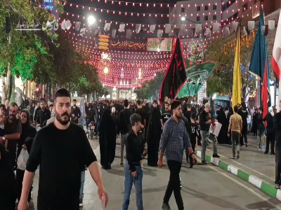 فیلم/ موج حضور زائران در خیابان‌های منتهی به حرم مطهر در شب رحلت پیامبر اکرم (ص)