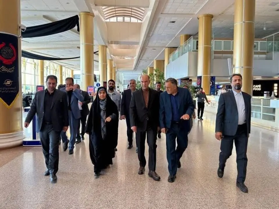 بازدید وزیر راه و شهرسازی از روند جابه جایی زائران در مشهد