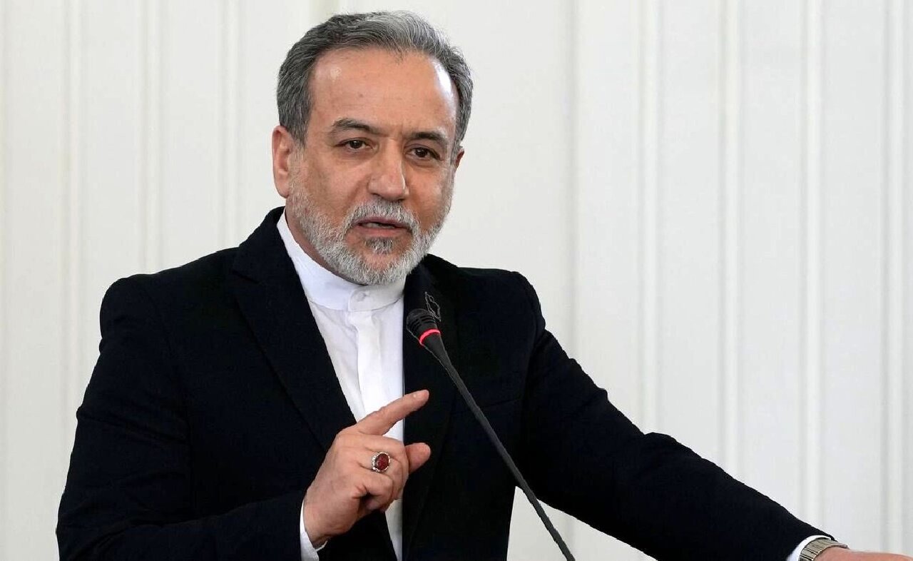 عراقچی: آماده همکاری با بخش خصوصی در زمینه توسعه گردشگری هستیم