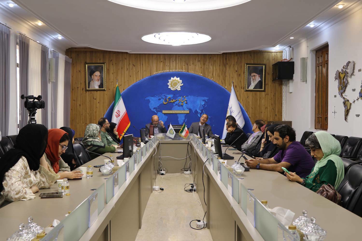 زبان و ادبیات فارسی مزیت مهم فرهنگی در عرصه جهانی