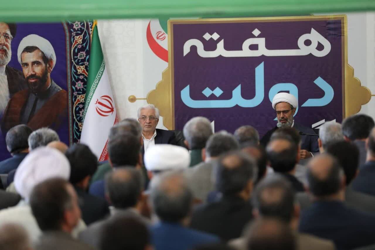 امام جمعه بجنورد: وحدت ، رمز عبور از سه جبهه جنگ دشمن است