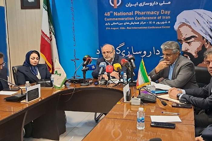 کلانتری: کمبود‌های دارویی ربطی به جنگ ندارد