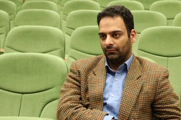 جدیدترین کتاب شعر میلاد عرفان‌پور در پردیس مهر هماگ رونمایی می‌شود