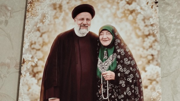 خبر درگذشت مادر شهید سید ابراهیم رئیسی تکذیب شد
