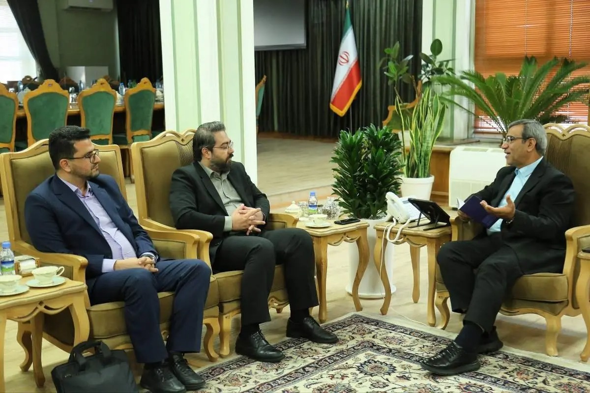استاندار خراسان رضوی خواستار تقویت ساختار حقوقی دستگاه‌های اجرایی استان شد