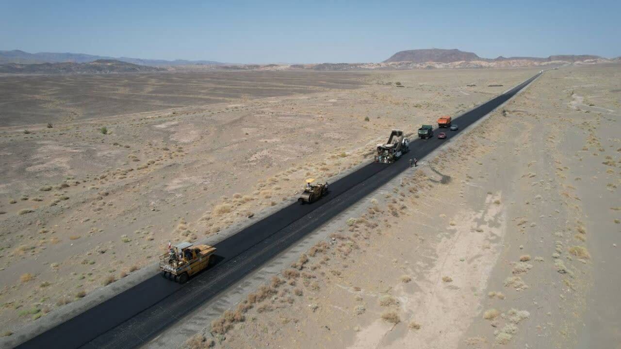 اجرای ۲۶۹ کیلومتر عملیات مرمت و روکش آسفالت در محور‌های خراسان جنوبی