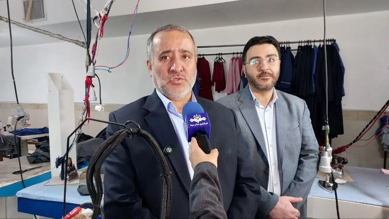 تولیدکنندگان پوشاک مدارس برای تأمین نیاز استان حمایت می‌شوند