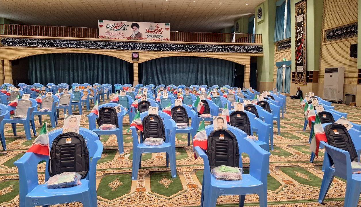 ۷۲۰۰ بسته لوازم‌التحریر میان دانش‌آموزان کم‌برخوردار آذربایجان‌غربی توزیع شد